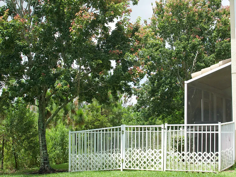 Fenced in yard. Landscaping maintained by H.O.A.