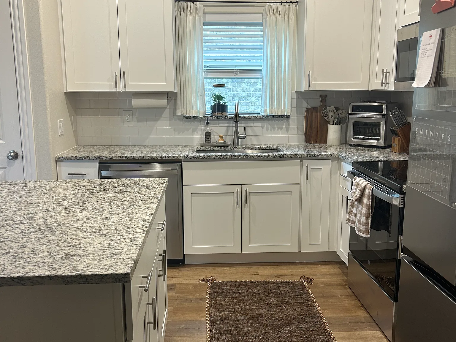 3 bed, 1597 sqft, $3,450 — Photo 4
