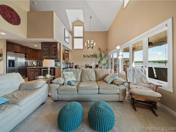 250 Emerald Bay Dr #3A, Lake Ozark, MO 65049