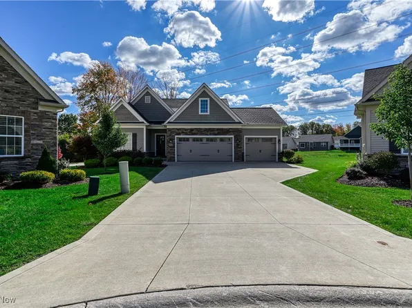 364 Eliana Ct, Macedonia, OH 44056