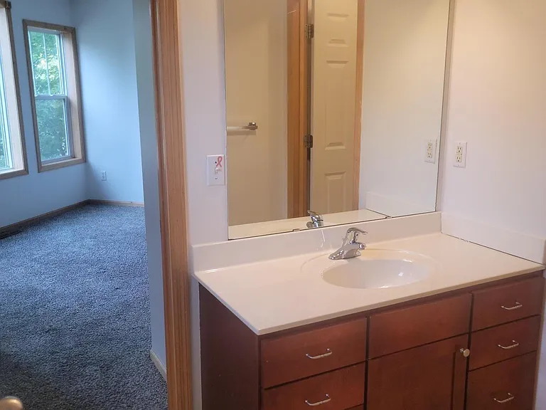 3049 Chamberlain St N #4 — Photo 15