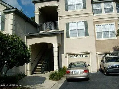 1 bed, 885 sqft, $1,375 — Photo 4