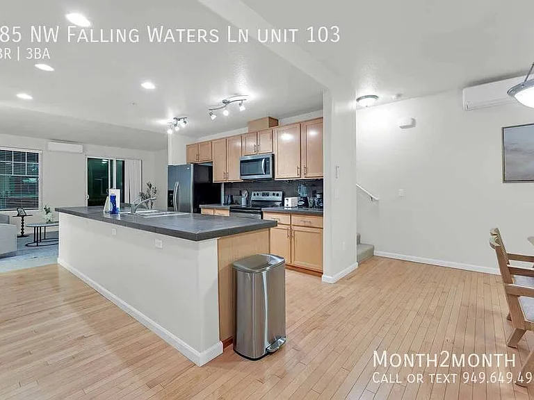 685 NW Falling Waters Ln #103 — Photo 13