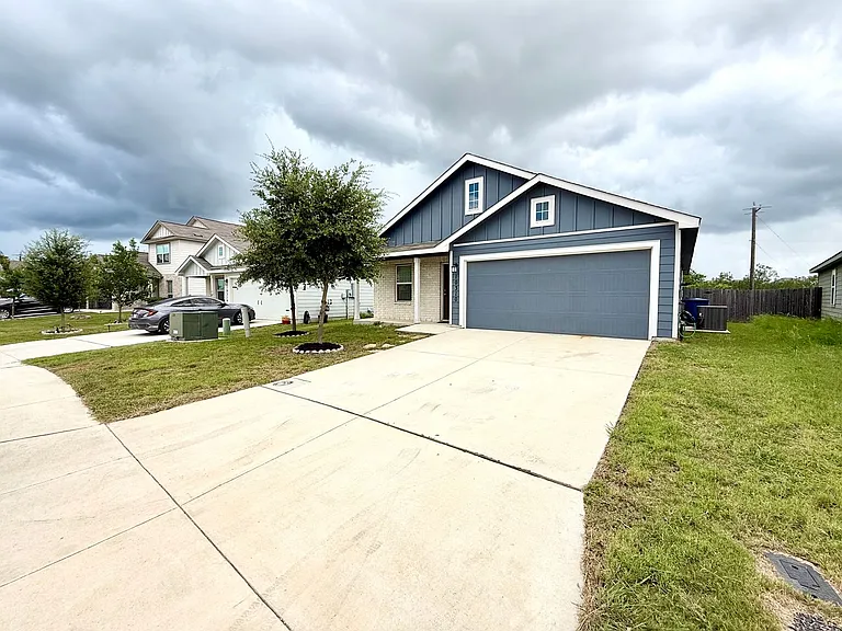 10310 Waverunner — Photo 2