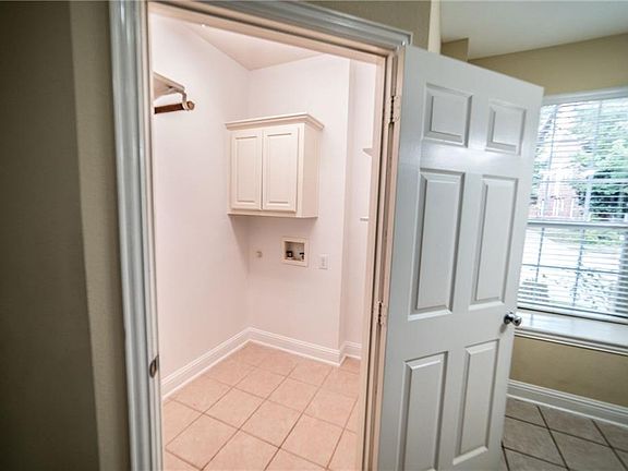 2nd image of 4573 Shamrock Dr