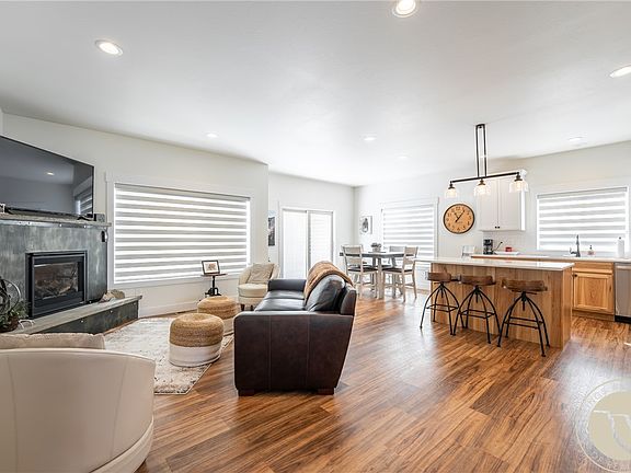 5th image of 2560 Greenough Way
