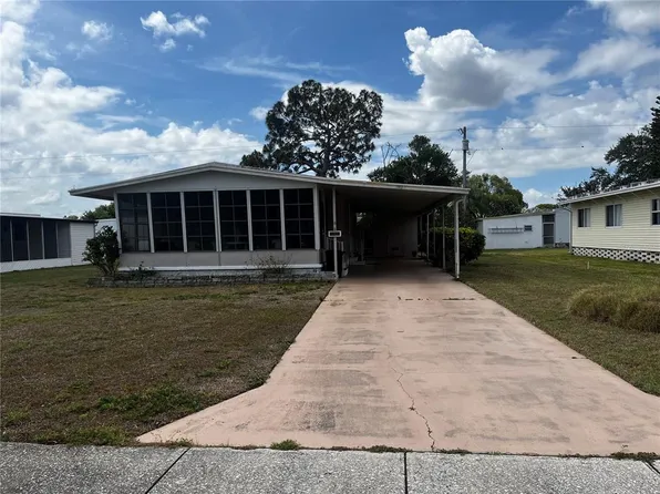 192 Philadelphia Blvd #9, Palm Harbor, FL 34684
