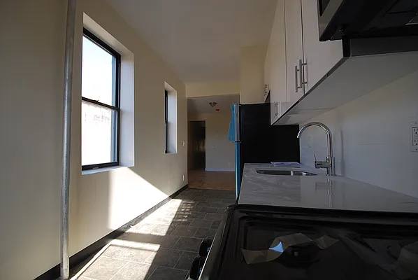 Rented by Bohemia Realty Group | media 14