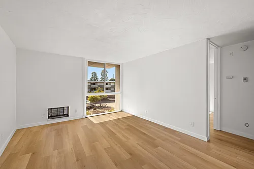 3050 Rue Dorleansunit #310 Photo 1