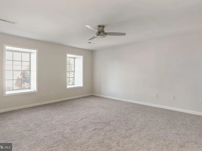 1454 McLean Mews Ct — Photo 12