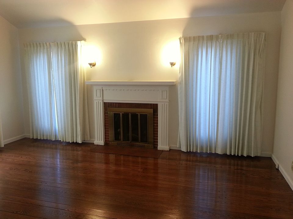 2nd image of 515 Durant Ave