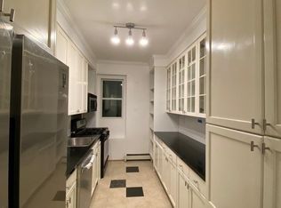 1921 21st Rd, Astoria, NY 11105