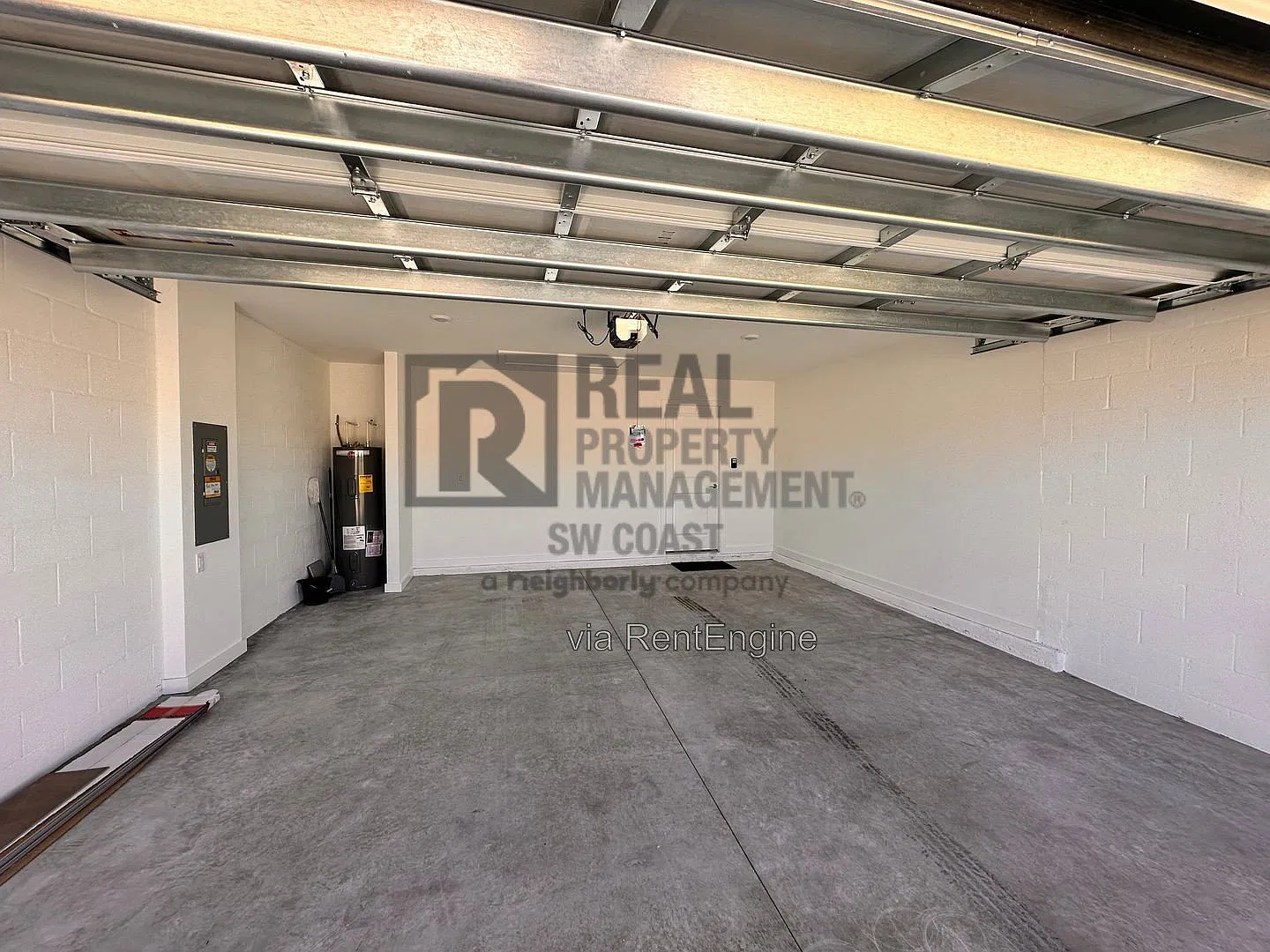 3 bed, 2.0 bath, 1343 sqft, $2,000 — Photo 4