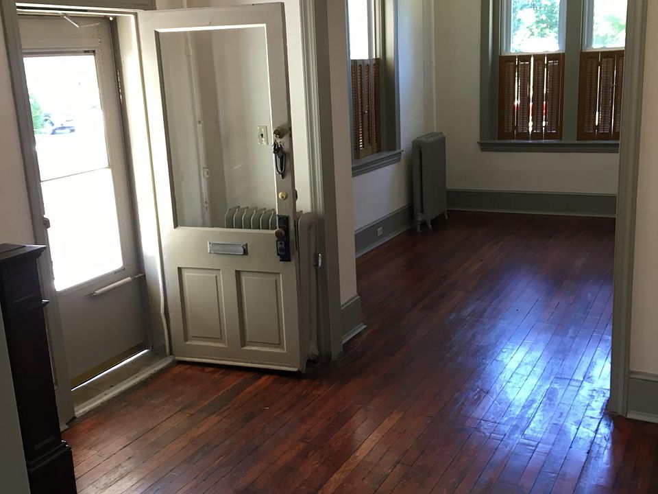 Entry room and living room.