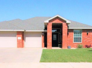 2713 Northglen Dr, Clovis, NM 88101