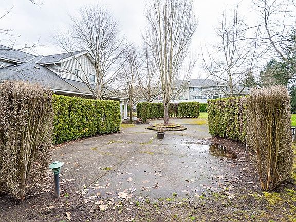 3rd image of 13660 84th Ave #1