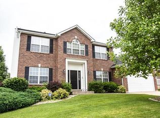 2704 Post Meadows Dr, O'Fallon, MO 63368
