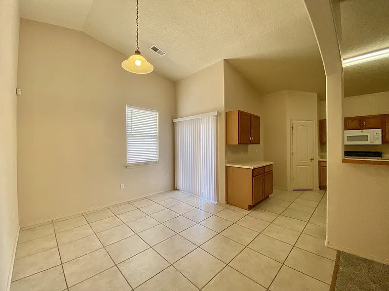1613 Veridian Dr SE — Photo 7