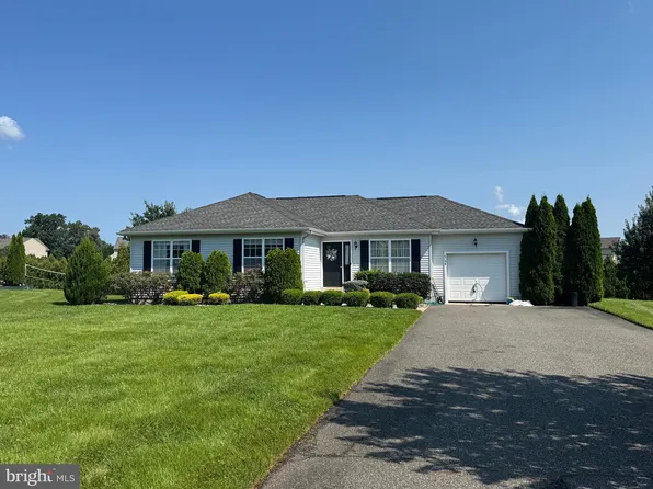 3358 Dante Ave, Vineland, NJ 08361