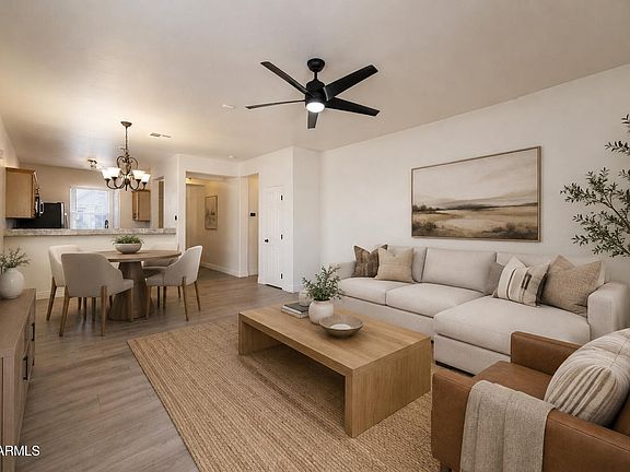 4th image of 2242 S BARRINGTON --