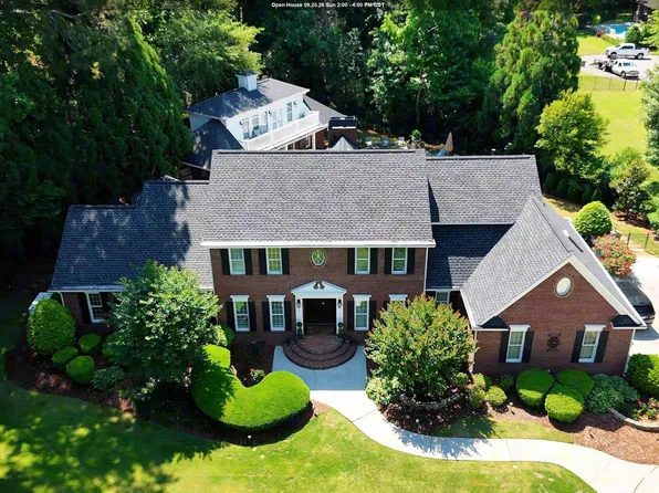 14 Country Squire Rd, Anniston, AL 36207