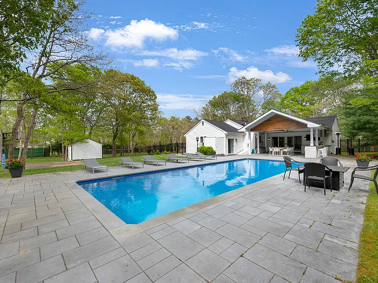 541 Wainscott Northwest Rd — Photo 18