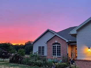 3486 Section Rd, Lambertville, MI 48144