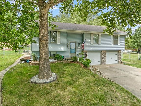 3rd image of 8509 N Atkins Ct