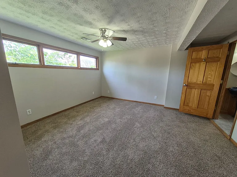 2816 Nacoma Pl — Photo 3