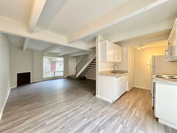 4th image of 2617-2621 D St #10