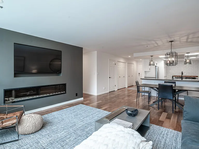 48 W Broadway S #407 — Photo 2