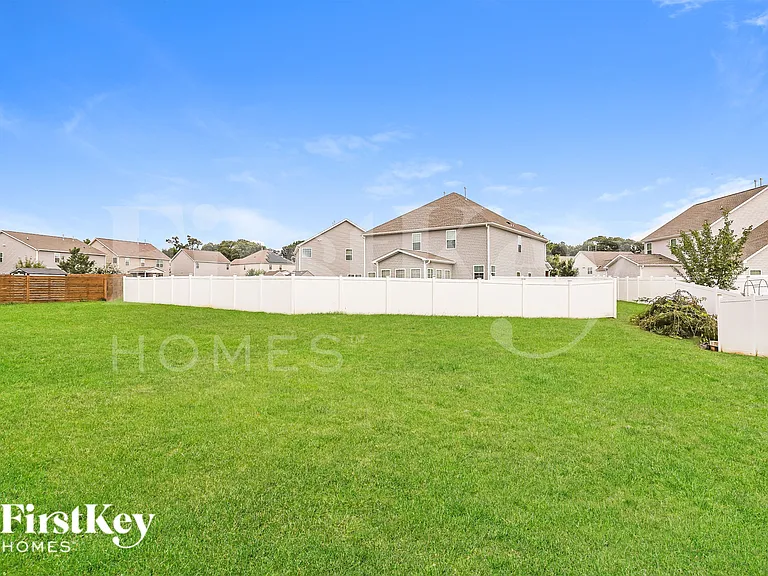 7 Cloverfield Ct — Photo 18