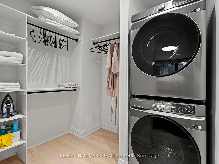 130 Glenora St #2B — Photo 25