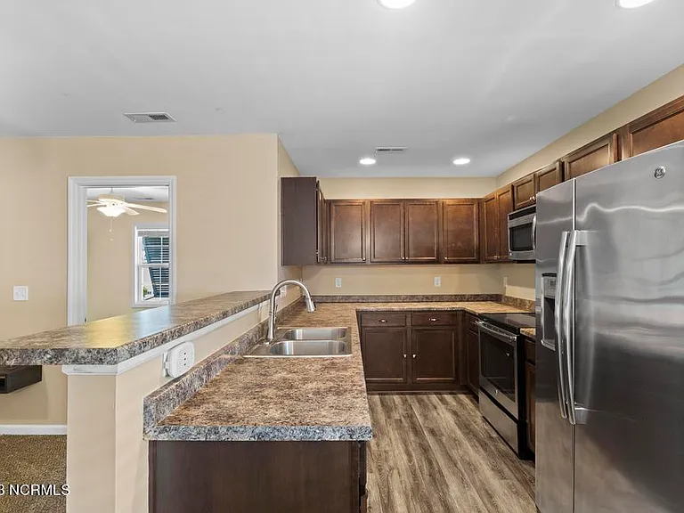 123 James Ave #A — Photo 7