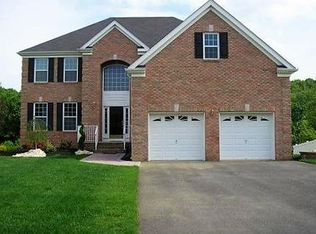40 Keswick Cir, Monroe Township, NJ 08831