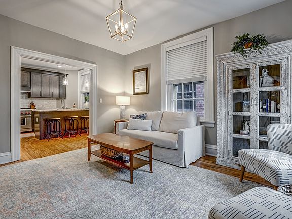2nd image of 301 S Arthur Ashe Blvd APT 2