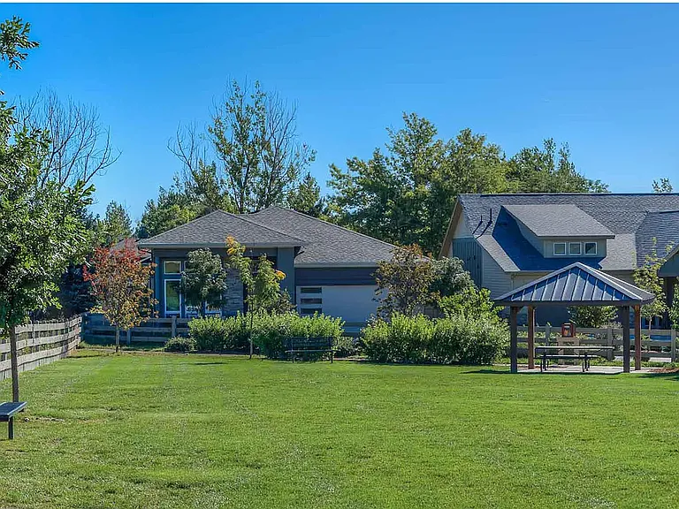 916 Cimarron Dr #A — Photo 16