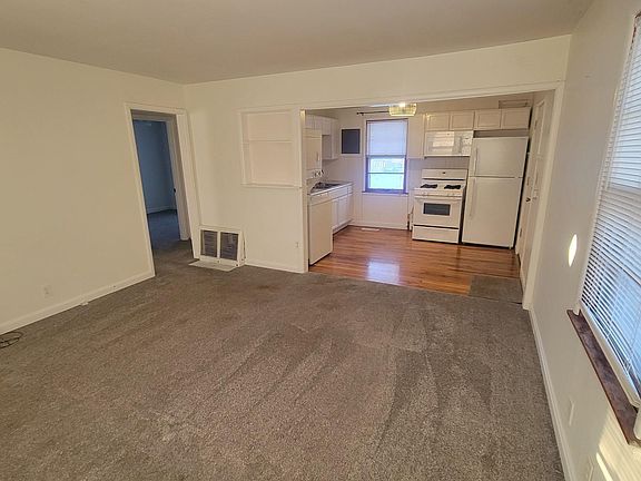 5th image of 3830 Saint Paul Ave