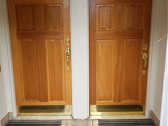 2nd image of 4116 Grace Ave