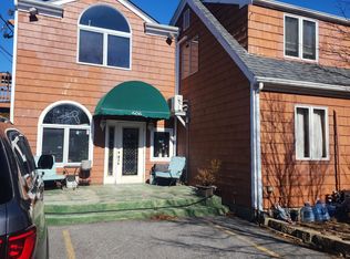 606 E Main Rd, Middletown, RI 02842