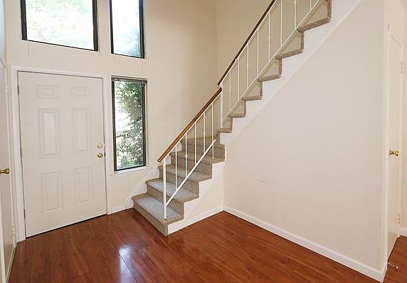 4th image of 41 Carriage Ct Unit 41