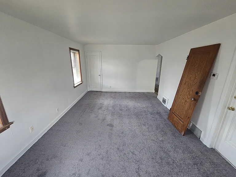 4111 W Roosevelt Dr — Photo 3