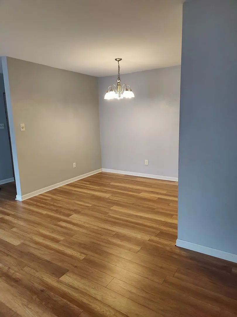 Three bedroom, 2 bath condo in Raleigh-$250 off first month! — Photo 4