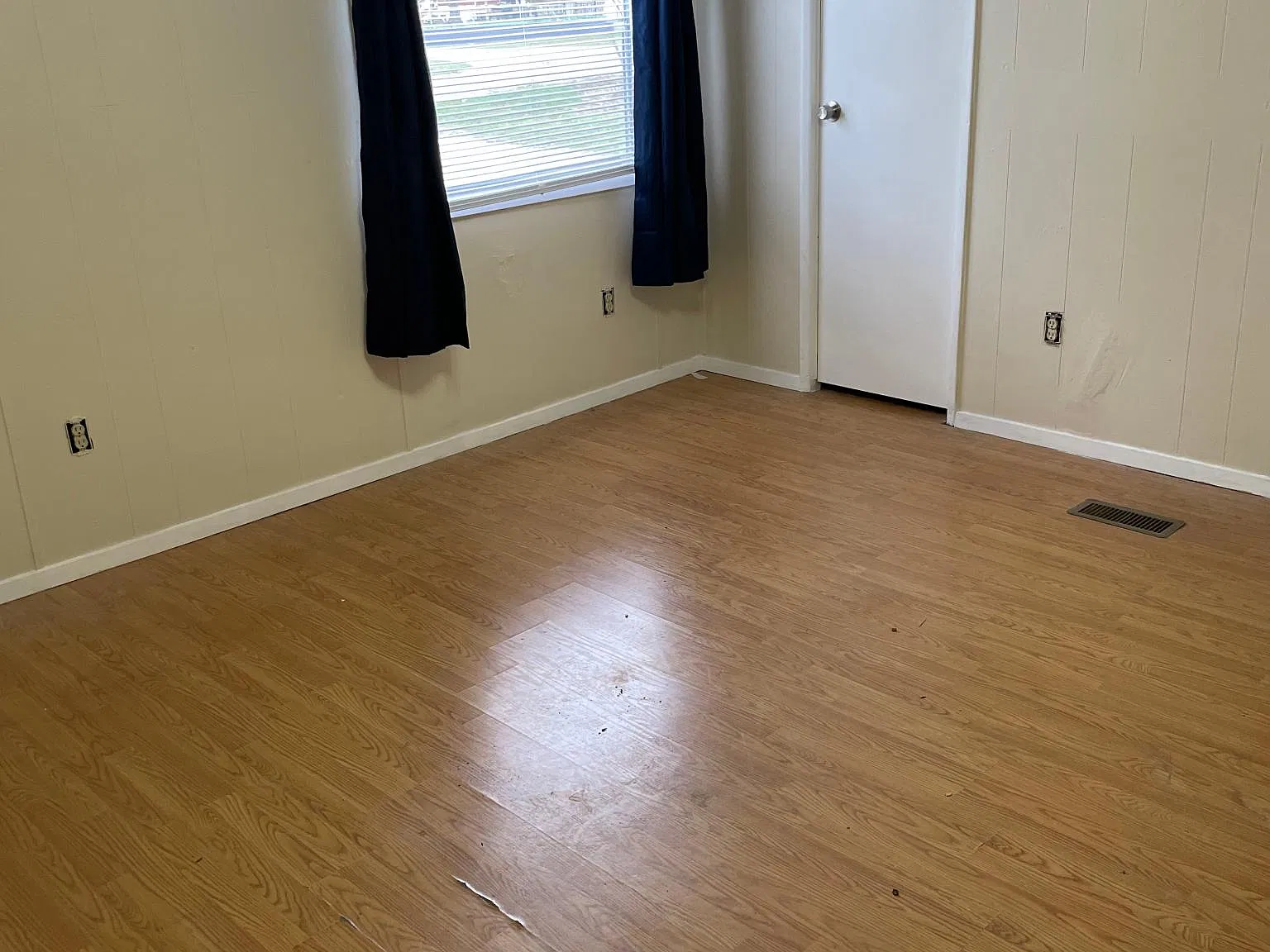 2 bed, 1200 sqft, $1,350 — Photo 4