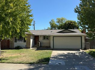 2727 Honeysuckle Way, Sacramento, CA 95826