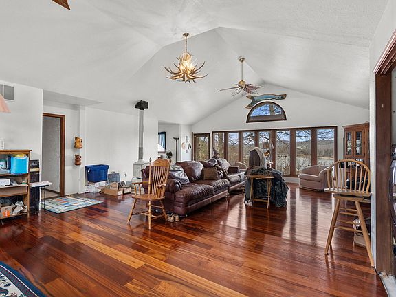 4th image of 126 Rudette Lane