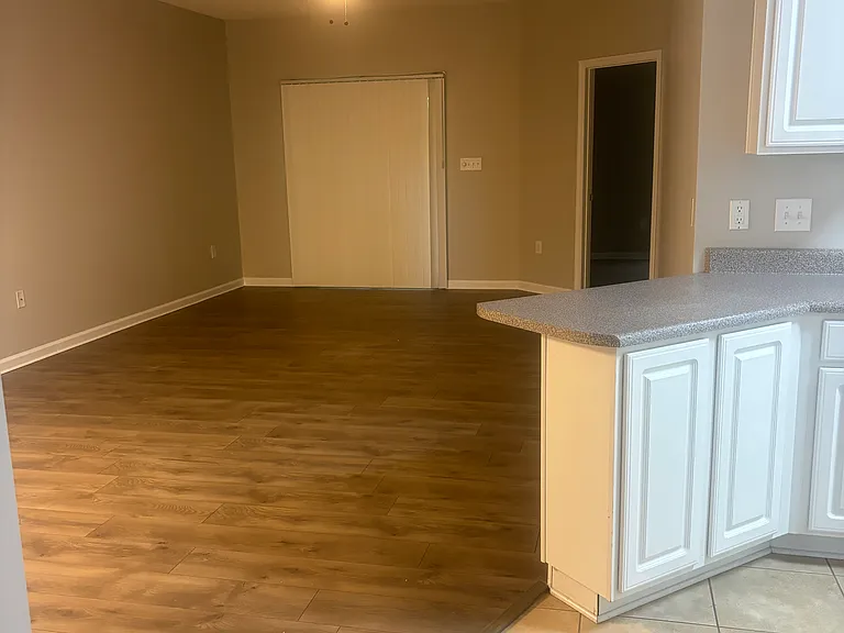 110 Lazy Willow Ln — Photo 17