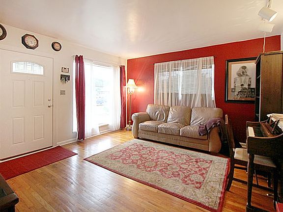 2nd image of 803 N Catherine St