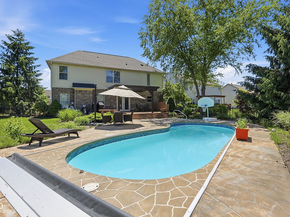 1st image of 8240 Thorn Bend Dr