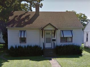 940 Center Point Rd NE, Cedar Rapids, IA 52402